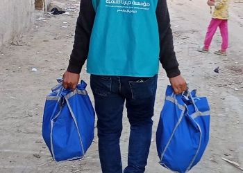 «ديارنا» تبدأ توزيع كراتين رمضان على المستحقين بالمنيا 24 - جريدة المساء