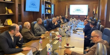 رجال أعمال الإسكندرية يناقشون قانون الإيجار الجديد مع فرحات 1 - جريدة المساء