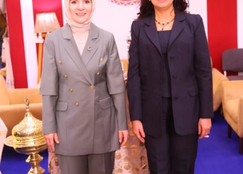 وزيرتا التضامن المصرية والأسرة التركية تتفقدان معرض «ديارنا» للحرف اليدوية 17 - جريدة المساء