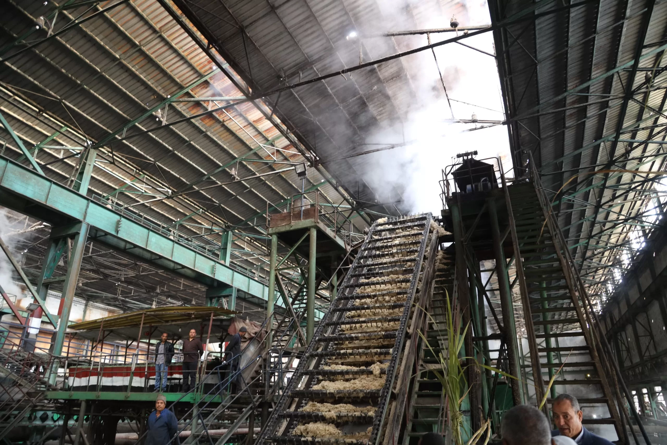 محافظ قنا يفتتح موسم عصير القصب بمصنع سكر دشنا 47 - جريدة المساء