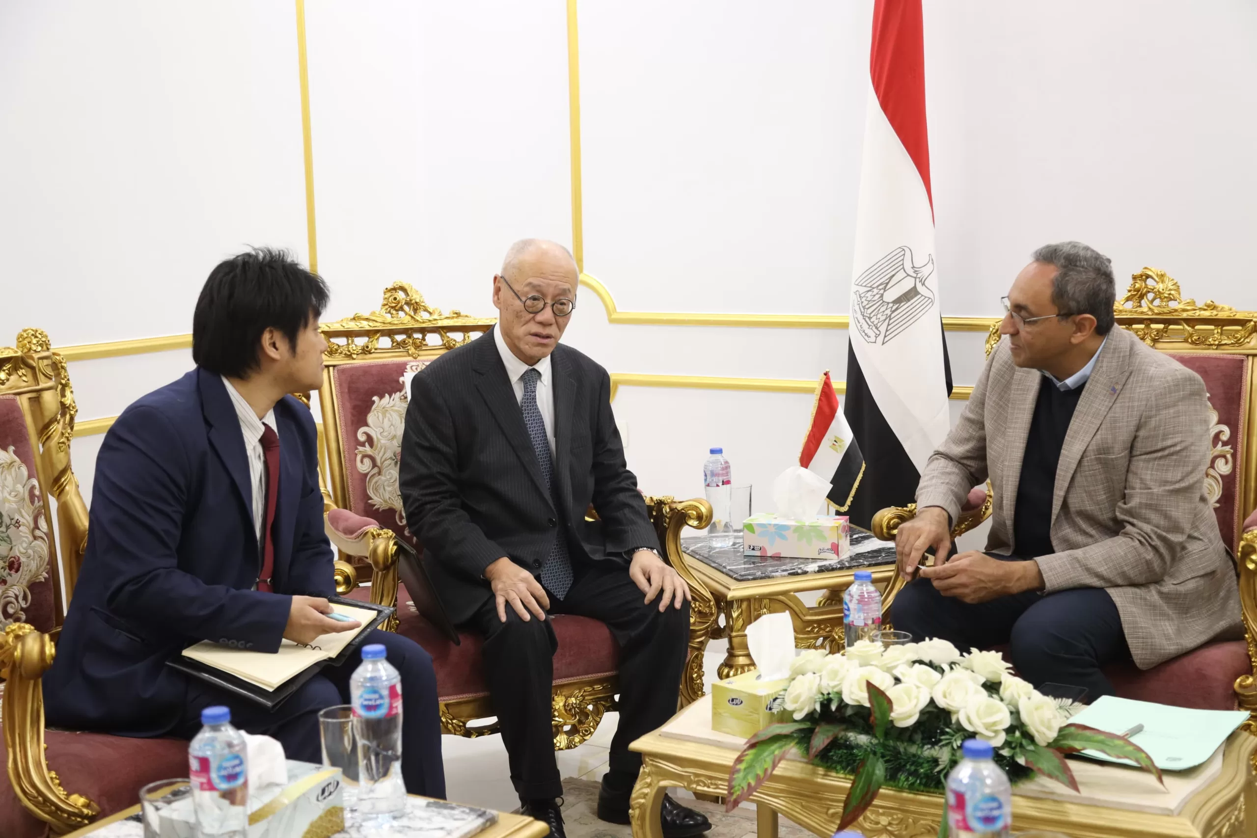 محافظ قنا يبحث مع سفير اليابان تعزيز التعاون التعليمي والاستثماري 19 - جريدة المساء
