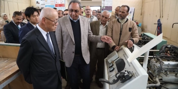 محافظ قنا والسفير الياباني يتفقدان "الفنية الصناعية" لبحث إنشاء مدرسة تكنولوجية متطورة 1 - جريدة المساء