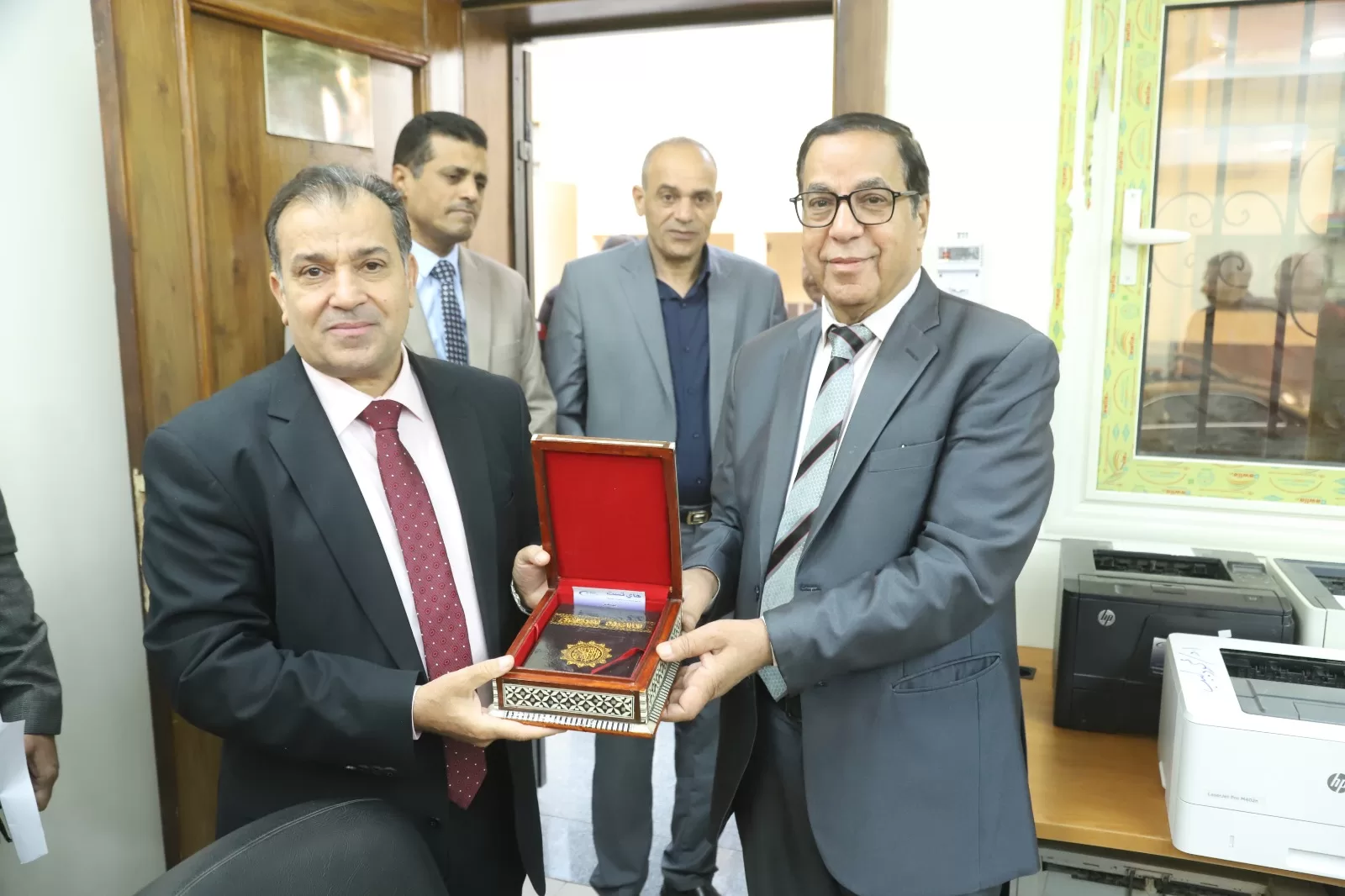 رئيس جامعة قنا يفتتح مركز صيانة الأجهزة الطبية والعلمية والإلكترونية 29 - جريدة المساء