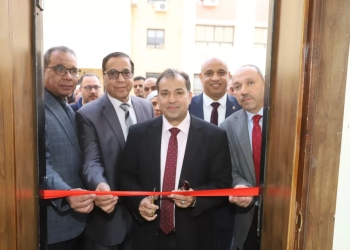 رئيس جامعة قنا يفتتح مركز صيانة الأجهزة الطبية والعلمية والإلكترونية 26 - جريدة المساء رئيس جامعة قنا يفتتح مركز صيانة الأجهزة الطبية والعلمية والإلكترونية 25 - جريدة المساء