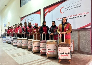 «حقيبة العودة» و«زاد العزة».. الهلال الأحمر يودّع المتعافين ويدعم غزة 37 - جريدة المساء