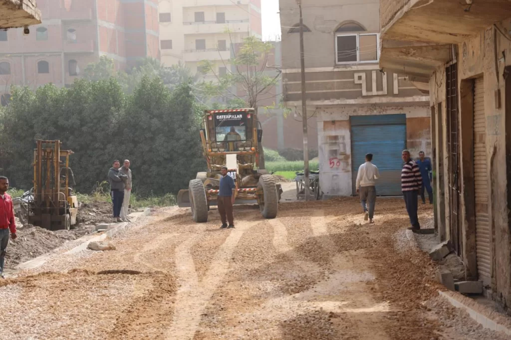 محافظ المنوفية يتفقد أعمال رفع كفاءة كوبري الباجور .. و يشدد بتسريع معدلات الإنجاز 25 - جريدة المساء