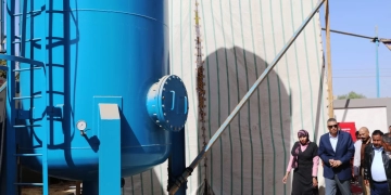 محافظ أسوان يعطى إشارة البدء للتشغيل التجريبى لمحطة الصرف الصحى بقرية الفوزة بإدفو 1 - جريدة المساء