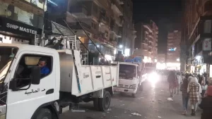 بعد الاشتباكات مع السكان.. محافظة الجيزة تخلي شارع العريش من تعديات الباعة الجائلين 23 - جريدة المساء