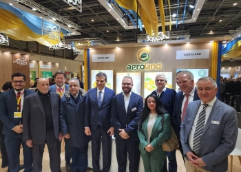 بمشاركة 99 شركة.. وزير الزراعة يفتتح الجناح المصري بمعرض "فروت لوجستيكا" ببرلين 15 - جريدة المساء