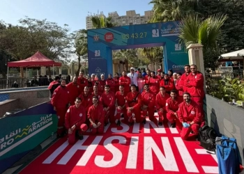 فرق طوارئ الهلال الأحمر تؤمن طبيًا النسخة الـ 12 من ماراثون القاهرة الدولي  28 - جريدة المساء