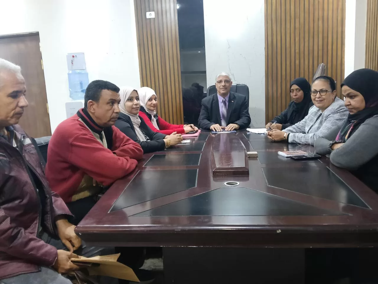 "تعليم قنا"يناقش خطة عمل وحدة التواصل ودعم المعلمين 21 - جريدة المساء