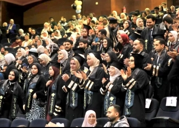 رئيس جامعة كفر الشيخ شهد حفل تخريج الدفعة السادسة بكلية طب الفم والأسنان 27 - جريدة المساء