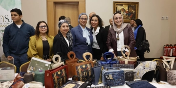 أمل عمار تتفقد معرض مشروعات رائدات الأعمال 1 - جريدة المساء