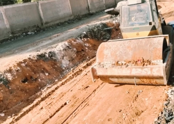 تحولت إلي محور مروري.. محافظ الجيزة يتابع أعمال تطهير وإحلال ترعة الحفرية بالبراجيل 24 - جريدة المساء تحولت إلي محور مروري.. محافظ الجيزة يتابع أعمال تطهير وإحلال ترعة الحفرية بالبراجيل 23 - جريدة المساء