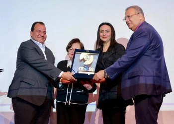 تكريم وزيرة التضامن في احتفالية جائزة القس صموئيل حبيب للعمل التطوعي 29 - جريدة المساء