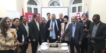 ليلة تكريم إبداع الأديب إبراهيم عبد المجيد في المركز الروسي 1 - جريدة المساء