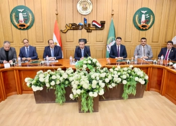 الغريب :" المواطن رقم واحد و كلنا شغالين علشان خدمته و إرضاؤه " 19 - جريدة المساء