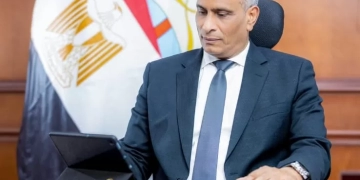 محافظ كفرالشيخ : إزالة 56 إعلانًا مخالفًا بعدد من مراكز المحافظة 1 - جريدة المساء