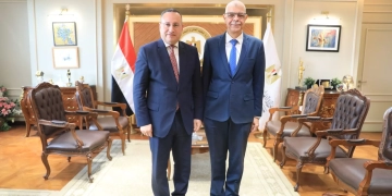 «القاصد» يهنىء «قنصوة».. و يؤكد دعم جامعة المنوفية لتوجهات تطوير منظومة التعليم العالي 1 - جريدة المساء