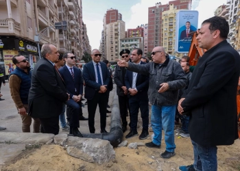 "مكى" يتفقد أعمال إصلاح ومعالجة هبوط جزئي وصيانة خط مياه الشرب بميدان الـ47 26 - جريدة المساء "مكى" يتفقد أعمال إصلاح ومعالجة هبوط جزئي وصيانة خط مياه الشرب بميدان الـ47 25 - جريدة المساء