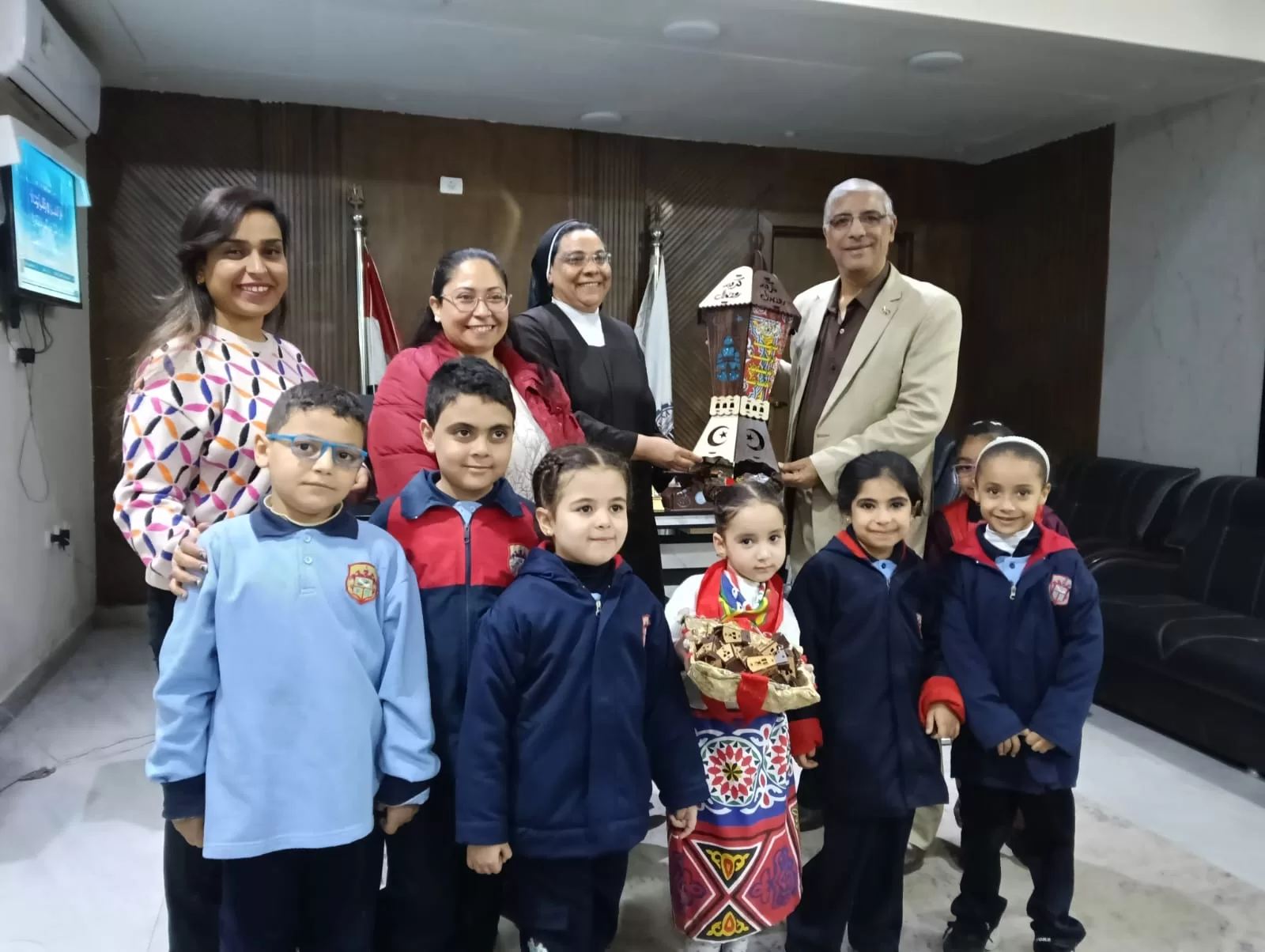 وكيل تعليم قنا يستقبل وفود الطلاب المتفوقين لتهنئته بشهر رمضان المبارك 22 - جريدة المساء