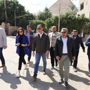 محافظ الجيزة يتفقد منطقة نزلة السمان لمتابعة مشروعات التطوير بمحيط الأهرامات 72 - جريدة المساء محافظ الجيزة يتفقد منطقة نزلة السمان لمتابعة مشروعات التطوير بمحيط الأهرامات 71 - جريدة المساء