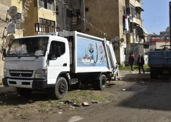 بورسعيد تشن حملة مكبرة لرفع ١٠٠ طن مخلفات ورتش وقمامة بمنطقة التصنيع والسلام 23 - جريدة المساء