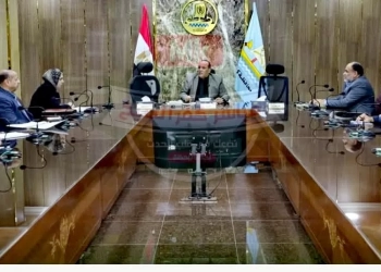 محافظ كفرالشيخ بحث مع ممثلي البنك الأهلي المصري آليات دعم الاستثمار وتمكين المشروعات بالمحافظة 25 - جريدة المساء