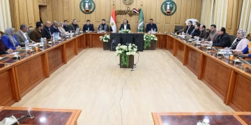 محافظ المنوفية يناقش معدلات الإنجاز بملفات التصالح و التقنين والمتغيرات المكانية 1 - جريدة المساء