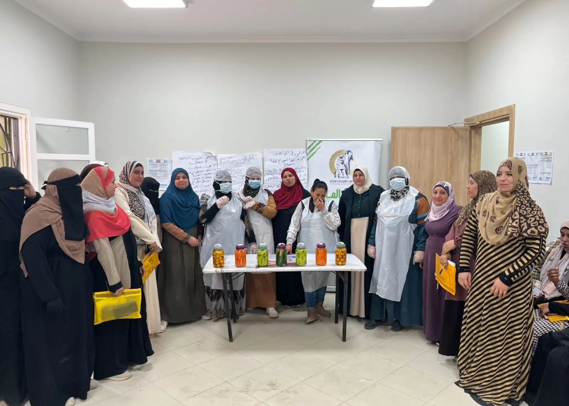 برعاية قومى المرأة تدريب 80 سيدة ببني سويف على الصناعات الغذائية ومنتجات الألبان لتعزيز التمكين الاقتصادي 18 - جريدة المساء