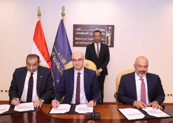 وزير الاتصالات يشهد توقيع اتفاقيات لتعزيز استثمارات وجودة المحمول 25 - جريدة المساء