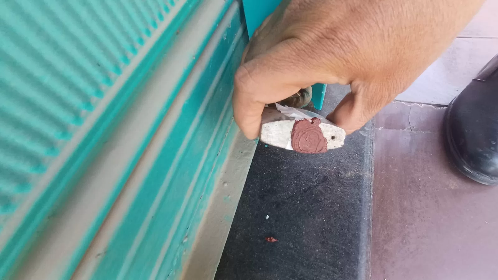 غلق وتشميع 8 محال وتوجيه 50 إنذارًا لمخالفين خلال حملة مكثفة بنجع حمادي 27 - جريدة المساء