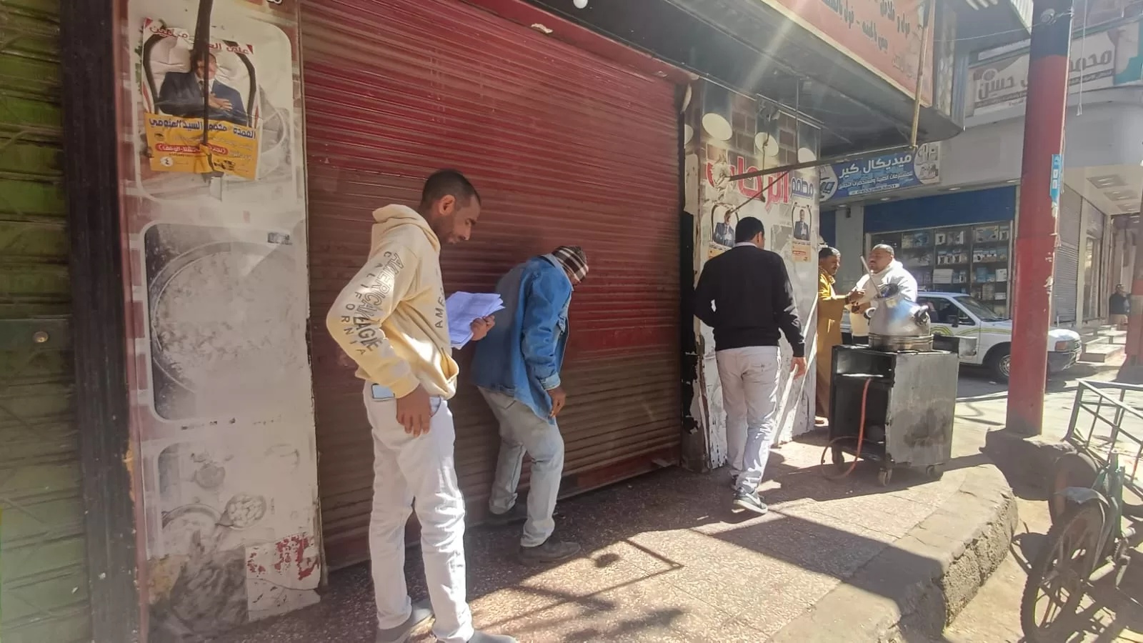 غلق وتشميع 8 محال وتوجيه 50 إنذارًا لمخالفين خلال حملة مكثفة بنجع حمادي 29 - جريدة المساء