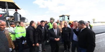 وزير النقل يتفقد مواقع العمل بمشروع إنشاء طريق حر شرق الرياح التوفيقي 1 - جريدة المساء