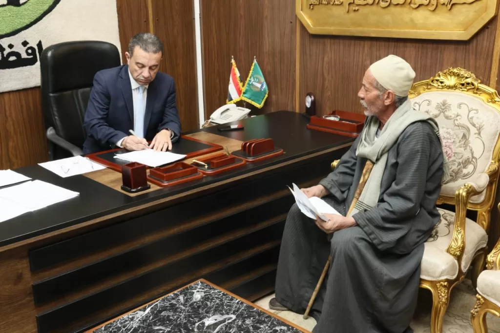 محافظ المنوفية يفحص طلبات المواطنين و يكلف الجهات المعنية بالفحص الميداني للفحص و حلها فورا 21 - جريدة المساء