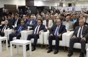 وزير الثقافة يكرم الفائزين بجوائز معرض الكتاب 25 - جريدة المساء