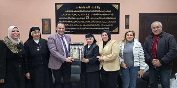 مدير تعليم الشروق يتفقد مدرستين ويستقبل وفودًا للتهنئة 1 - جريدة المساء