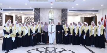 الأزهر يكرم طلاب معهد الشفاء الإسلامي بإندونيسيا 1 - جريدة المساء