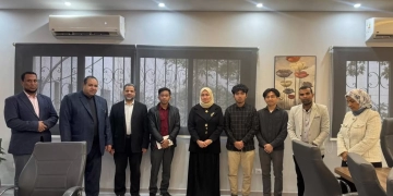 شيخ الأزهر يقدم دعما ماليا لأسرة الطالب الإندونيسي شهيد العلم 1 - جريدة المساء