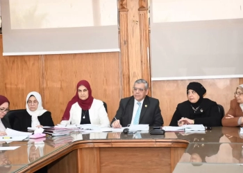 جامعة القناة تبحث سبل جذب الوافدين واعتماد الاتفاقيات الدولية 25 - جريدة المساء جامعة القناة تبحث سبل جذب الوافدين واعتماد الاتفاقيات الدولية 24 - جريدة المساء