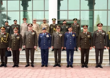 الفريق أحمد خليفة يعود إلى أرض الوطن عقب إنتهاء زيارته الرسمية لدولة الكويت 26 - جريدة المساء الفريق أحمد خليفة يعود إلى أرض الوطن عقب إنتهاء زيارته الرسمية لدولة الكويت 25 - جريدة المساء