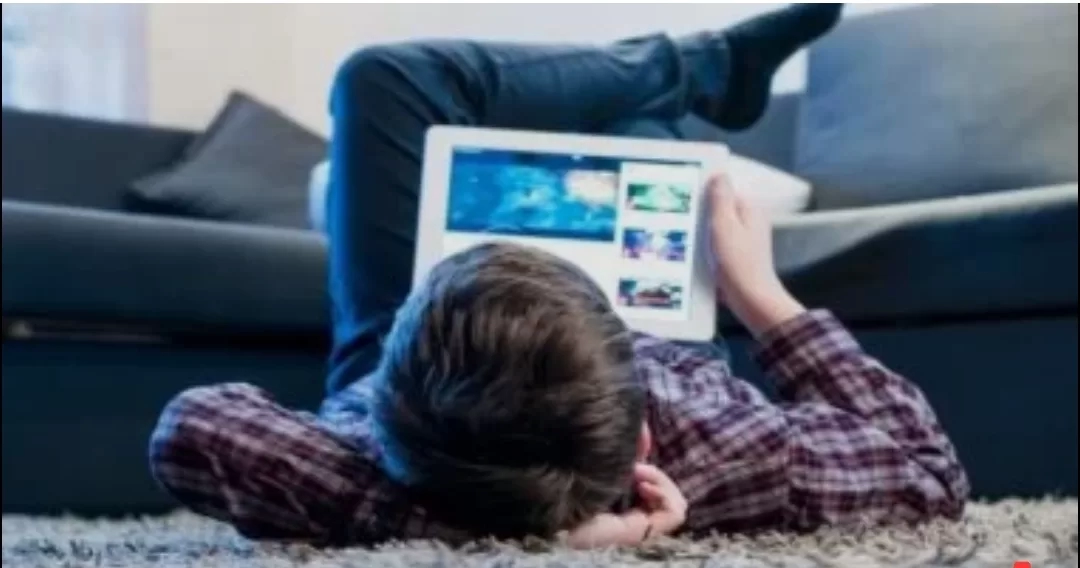 في يومه العالمي.. كيف يشرف أولياء الأمور علي استخدام أبنائهم للانترنت؟ 19 - جريدة المساء