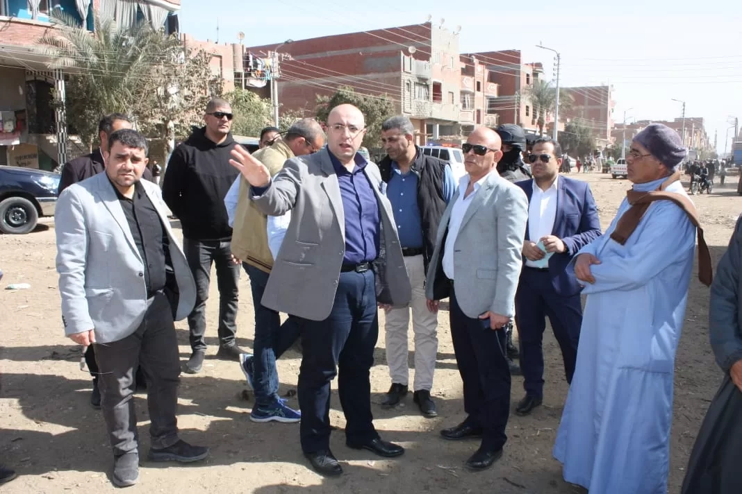 محافظ بني سويف يوجّه بسرعة رفع تراكمات القمامة ومراجعة الإشغالات 19 - جريدة المساء محافظ بني سويف يوجّه بسرعة رفع تراكمات القمامة ومراجعة الإشغالات 18 - جريدة المساء