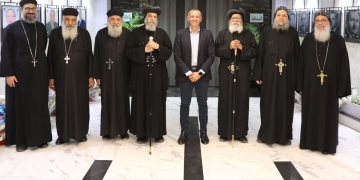 وفد الكنيسة الأرثوذكسية يقدم التهنئة للمهندس عمرو لاشين لتوليه مسئولية محافظة أسوان 2 - جريدة المساء وفد الكنيسة الأرثوذكسية يقدم التهنئة للمهندس عمرو لاشين لتوليه مسئولية محافظة أسوان 1 - جريدة المساء