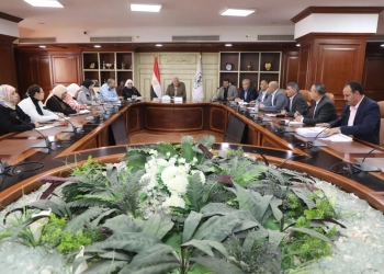 السكرتير العام ببني سويف يواصل عقد الاجتماع الأسبوعي لمناقشة مستجدات سير العمل بمنظومة التصالح على مخالفات البناء 101 - جريدة المساء