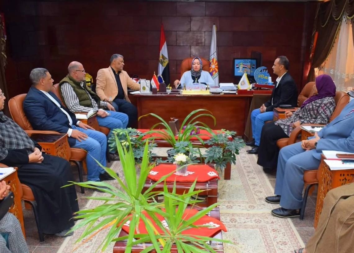 مدير تعليم جنوب سيناء يعقد اجتماعا موسعا مع الإدارات النوعية 17 - جريدة المساء