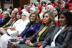 جامعة 6 أكتوبر تكرم د.دينا فاروق أبوزيد 15 - جريدة المساء