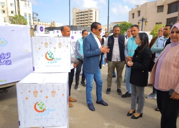 صناع الخير توزع آلاف الكراتين الغذائية للأسر الأولى بالرعاية بالبحيرة 25 - جريدة المساء