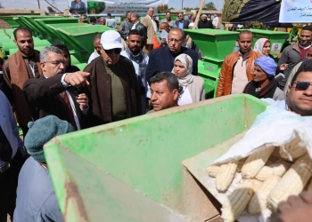 48 فراطة ذرة ..هدية من المحافظة لدعم مزارعي سمالوط 30 - جريدة المساء 48 فراطة ذرة ..هدية من المحافظة لدعم مزارعي سمالوط 29 - جريدة المساء