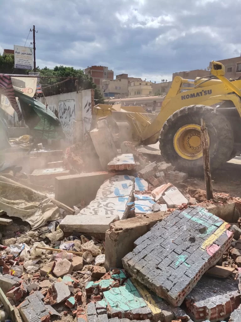 حي غرب شبين الكوم يشن حملات لإزالة الإشغالات وتحقيق السيولة المرورية 21 - جريدة المساء